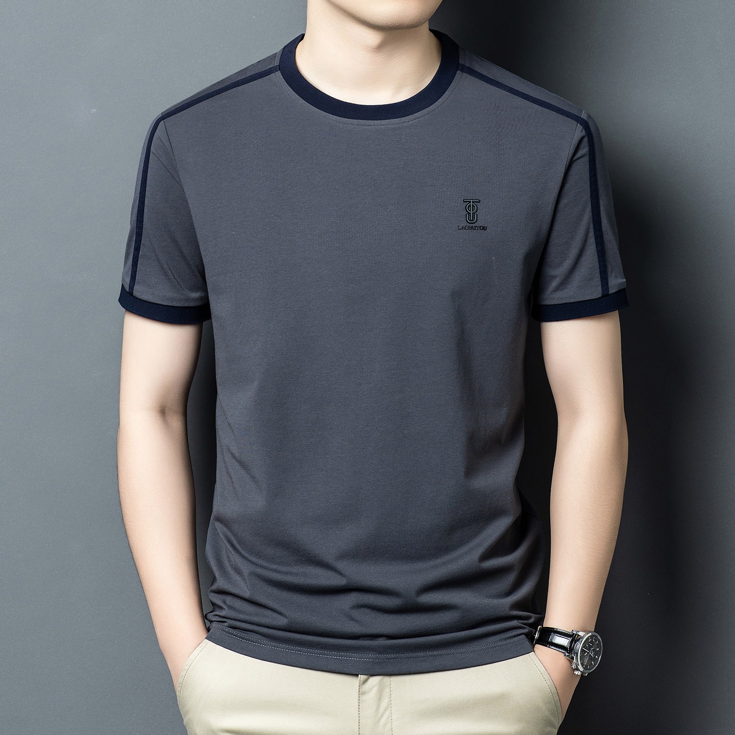 Street Fashion In Chinese - Sommer Herren Schwarzes T-Shirt Hochwertige Modische